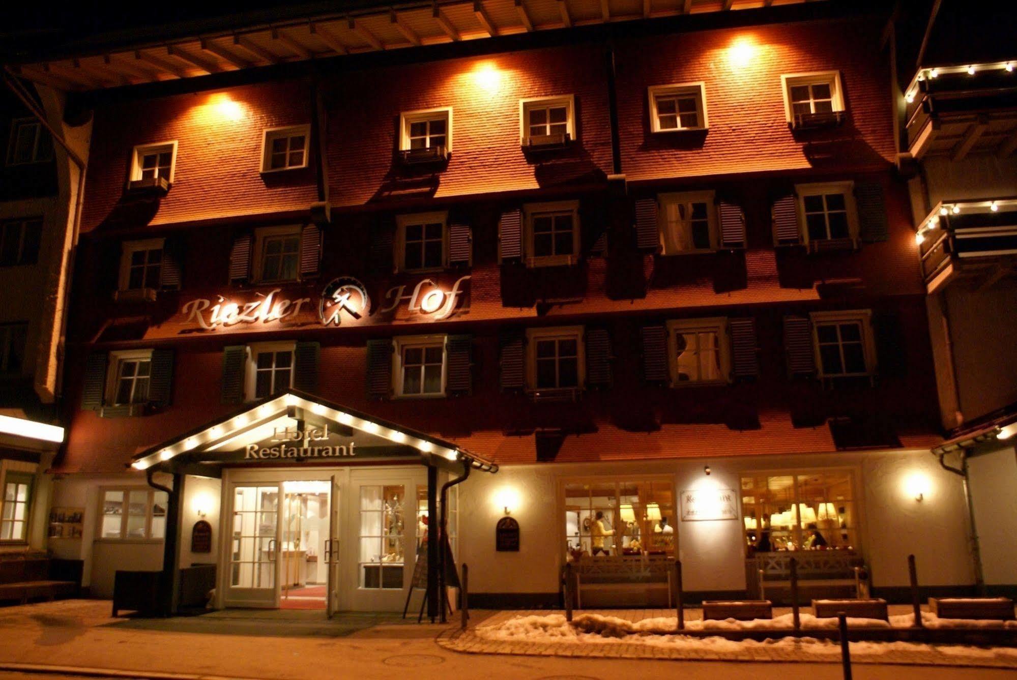 Hotel Riezler Hof Riezlern Exterior photo